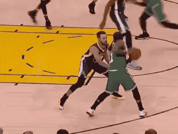 巴萨训练氛围非常好（巴萨训练场氛围极佳）