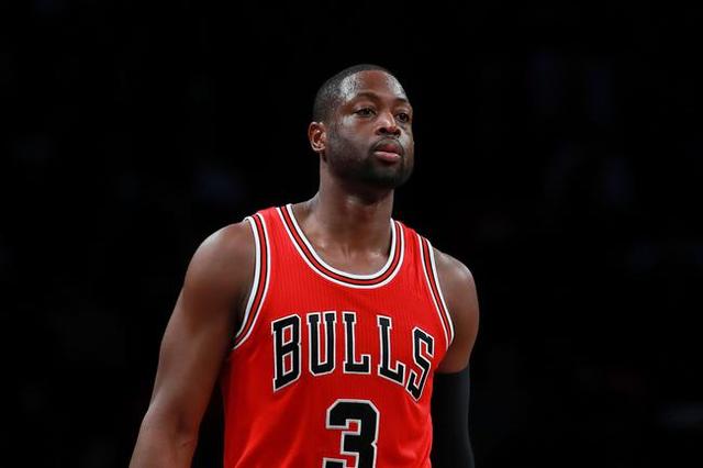 欧冠积分榜分析：小组晋级形势紧张,（欧冠积分榜解读：各组出线形势白热化）