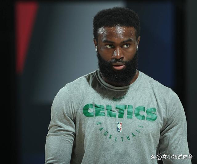 国内首个残疾人铁人三项赛事开赛，134名运动员角逐19金（中国首届残疾人铁人三项揭幕，134名选手争夺19枚金牌）