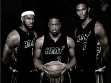 替补戴帽，凯恩当选斯图加特vs拜仁全场最佳球员（凯恩替补上演帽子戏法，当选斯图加特对拜仁全场最佳）