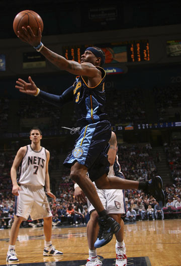 里程碑之战，麦肯尼迎来尤文生涯第200次出场（麦肯尼尤文生涯200场达成，里程碑一役）