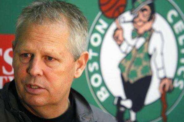 外媒：谢菲联、美因茨等多家俱乐部有意韩国国脚边卫薛英佑（外媒称多家俱乐部看中韩国国脚边卫薛英佑，谢菲联与美因茨在列）